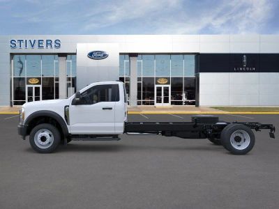 2026 Ford Chassis Cab - Photo 4
