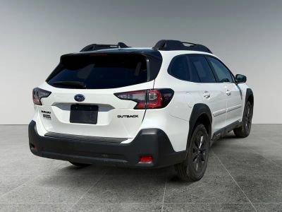2025 Subaru Outback — detail view