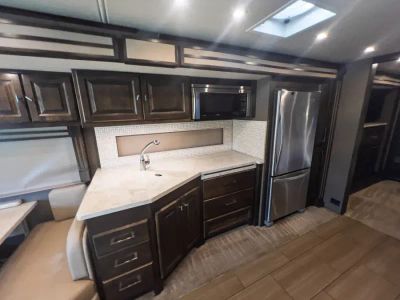 2019 Tiffin ALLEGRO RED - Photo 11