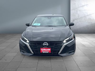 2025 Nissan Altima — side profile view
