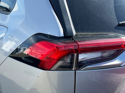 2021 Toyota RAV4 - Photo 14