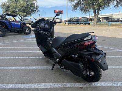 2025 Yamaha XMAX - Photo 4