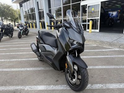 2025 Yamaha XMAX - Photo 1