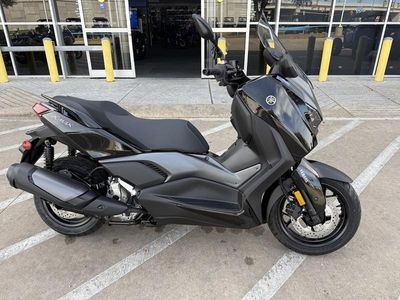 2025 Yamaha XMAX - Photo 8