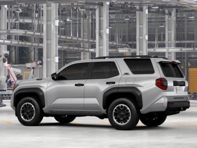 2026 Toyota 4Runner i-FORCE MAX - Photo 5