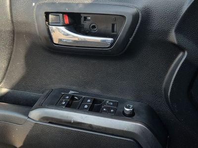 2017 Toyota Tacoma - Photo 15