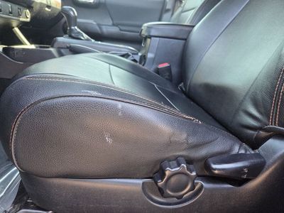 2017 Toyota Tacoma - Photo 12