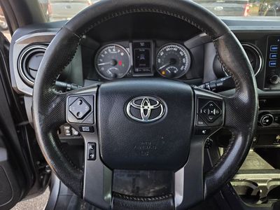 2017 Toyota Tacoma - Photo 18