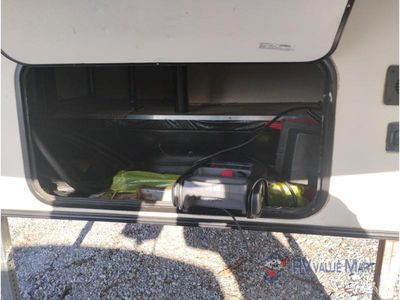 2018 CrossRoads RV Volante — photo 9 view