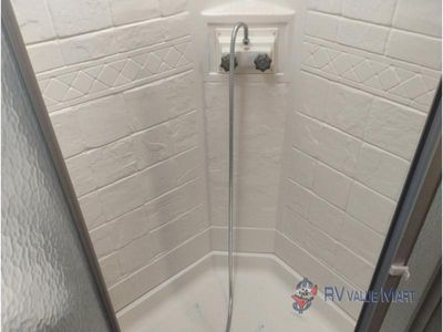 2018 CrossRoads RV Volante — photo 35 view