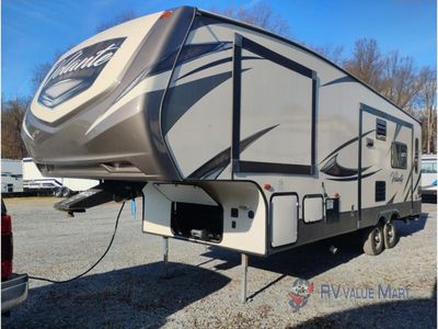 2018 CrossRoads RV Volante — interior view