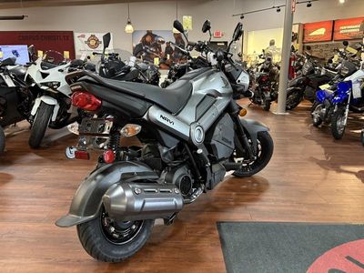 2025 Honda Navi Arctic Silver Metallic - Photo 5