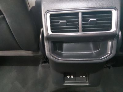 2024 Volkswagen Atlas Cross Sport — photo 21 view