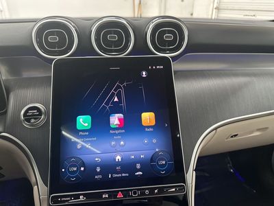 2026 Mercedes-Benz GLC — photo 14 view