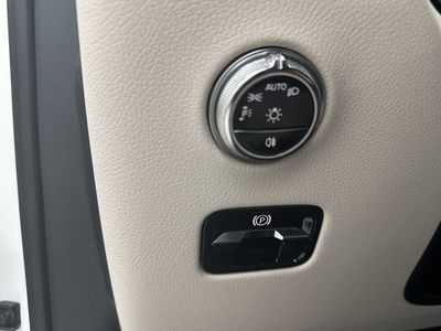 2026 Mercedes-Benz GLC — photo 18 view