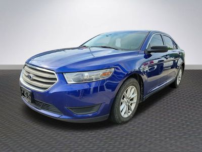 2013 Ford Taurus - Photo 2