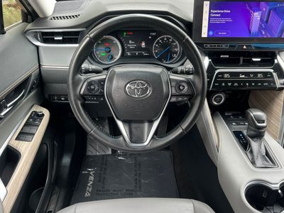 2023 Toyota Venza - Photo 15