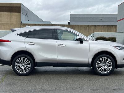 2023 Toyota Venza - Photo 6