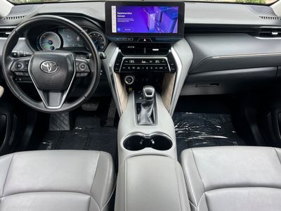 2023 Toyota Venza - Photo 3