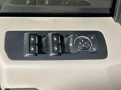 2016 Ford F-150 — photo 14 view