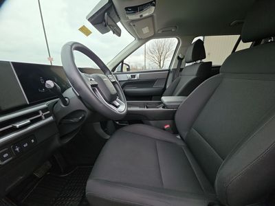 2025 Hyundai Santa Fe — photo 9 view