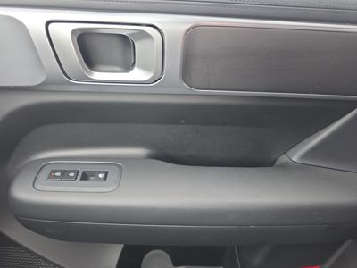 2025 Hyundai Santa Fe — photo 21 view