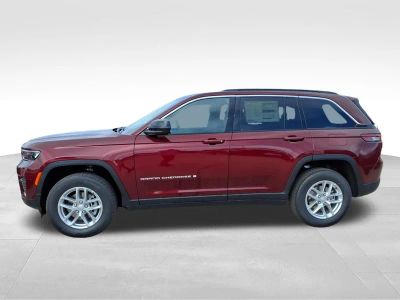 2026 Jeep Grand Cherokee — side profile view