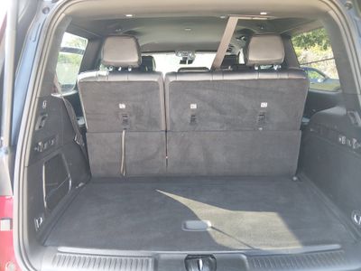 2024 Jeep Wagoneer — photo 11 view