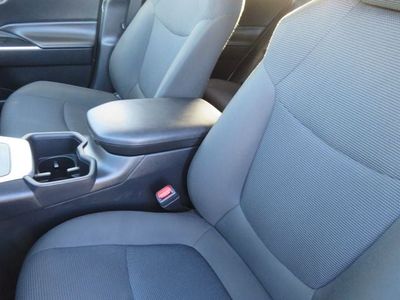 2024 Toyota RAV4 - Photo 17