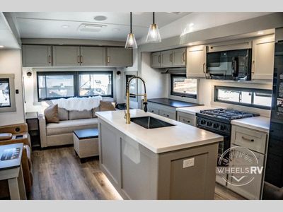 2026 Brinkley Model Z - Photo 13