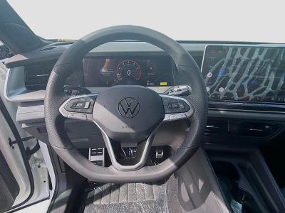 2026 Volkswagen Tiguan — photo 10 view