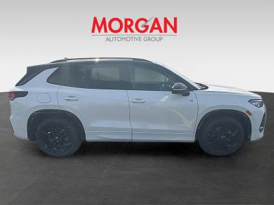 2026 Volkswagen Tiguan — photo 8 view