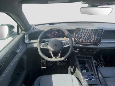 2026 Volkswagen Tiguan — photo 17 view