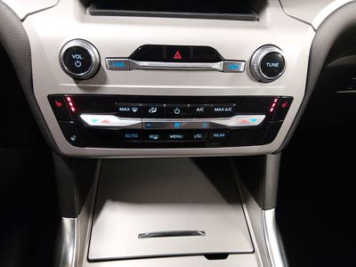 2023 Ford Explorer - Photo 18