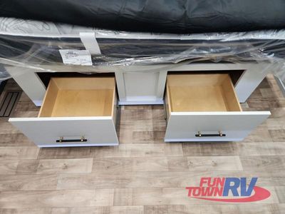 2025 Redwood RV Redwood - Photo 49