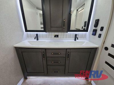 2025 Redwood RV Redwood - Photo 43