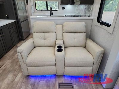 2025 Redwood RV Redwood - Photo 34