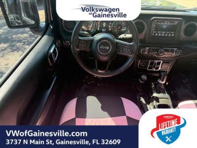 2019 Jeep Wrangler — photo 15 view