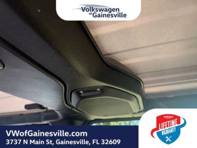 2019 Jeep Wrangler — photo 16 view