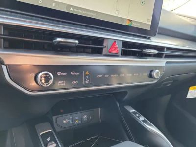 2025 Kia Sorento — photo 18 view