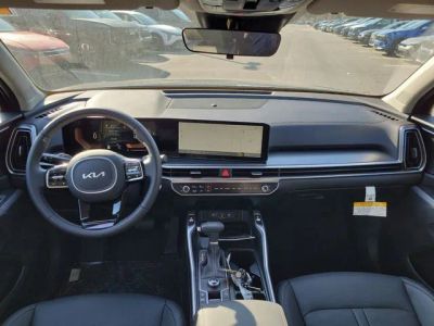2025 Kia Sorento — photo 23 view
