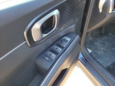 2025 Kia Sorento — engine compartment view