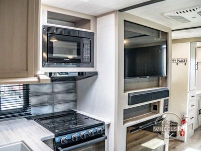 2023 Forest River RV Salem Hemisphere Hyper-Lyte - Photo 19