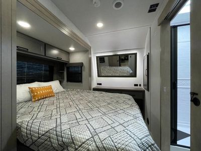 2026 Grand Design Momentum G-Class - Photo 7