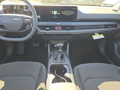 2026 Kia K4 — photo 14 view