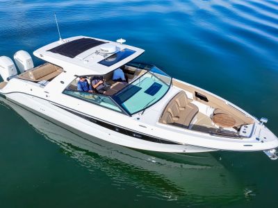2025 Sea Ray SLX 400 Outboard - Photo 4