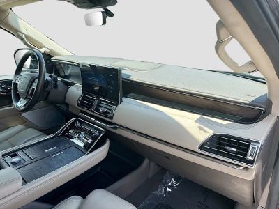 2023 Lincoln Navigator L — photo 13 view