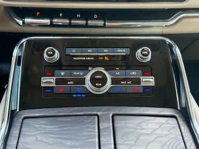 2023 Lincoln Navigator L — photo 35 view