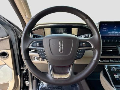2023 Lincoln Navigator L — photo 40 view