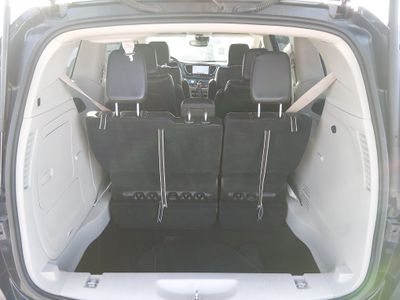 2023 Chrysler Pacifica — photo 11 view